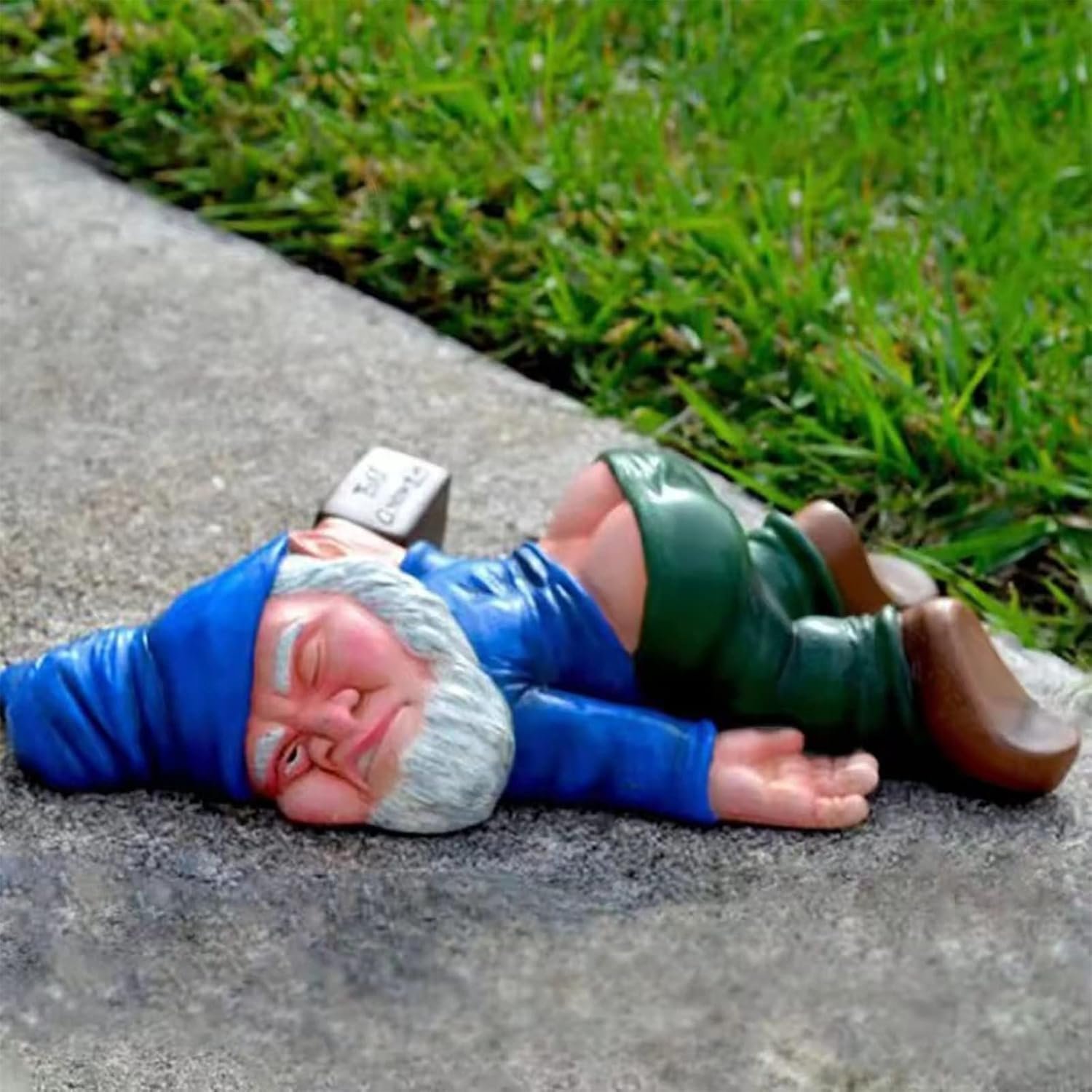 MINICAR Funny Drunk Garden Gnome Statue Outdoor Yard Lawn Patio Decoration | 9.5” L Resin Dwarf Sculpture for Home Office Decor, Naughty Gifts for Women Men Family Friends