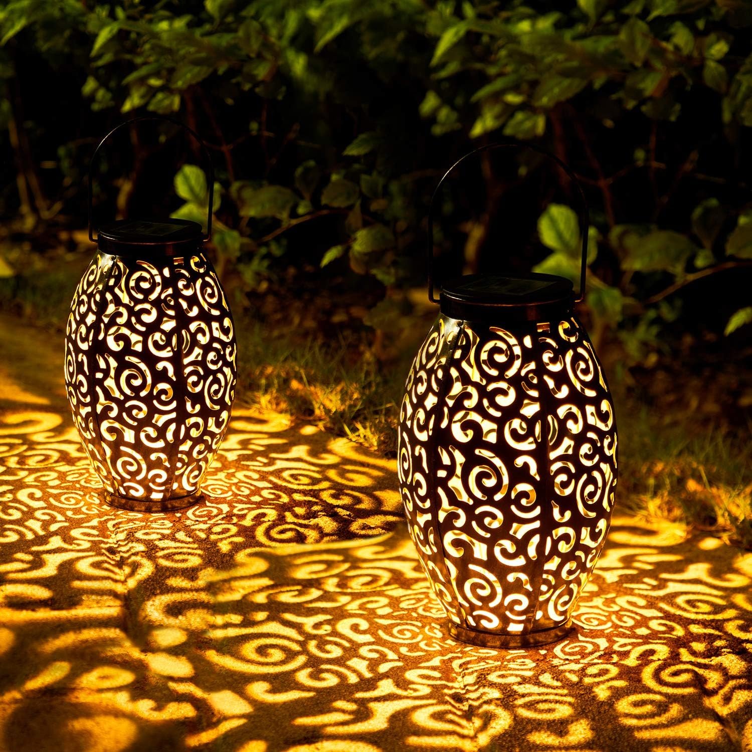 Solar Lanterns Outdoor Waterproof 2 Pack Solar Garden Lanterns Garden Decor | Solar Powered with Handle, Retro Metal Solar Light for Table Pathway Walkway, Gardening Gifts