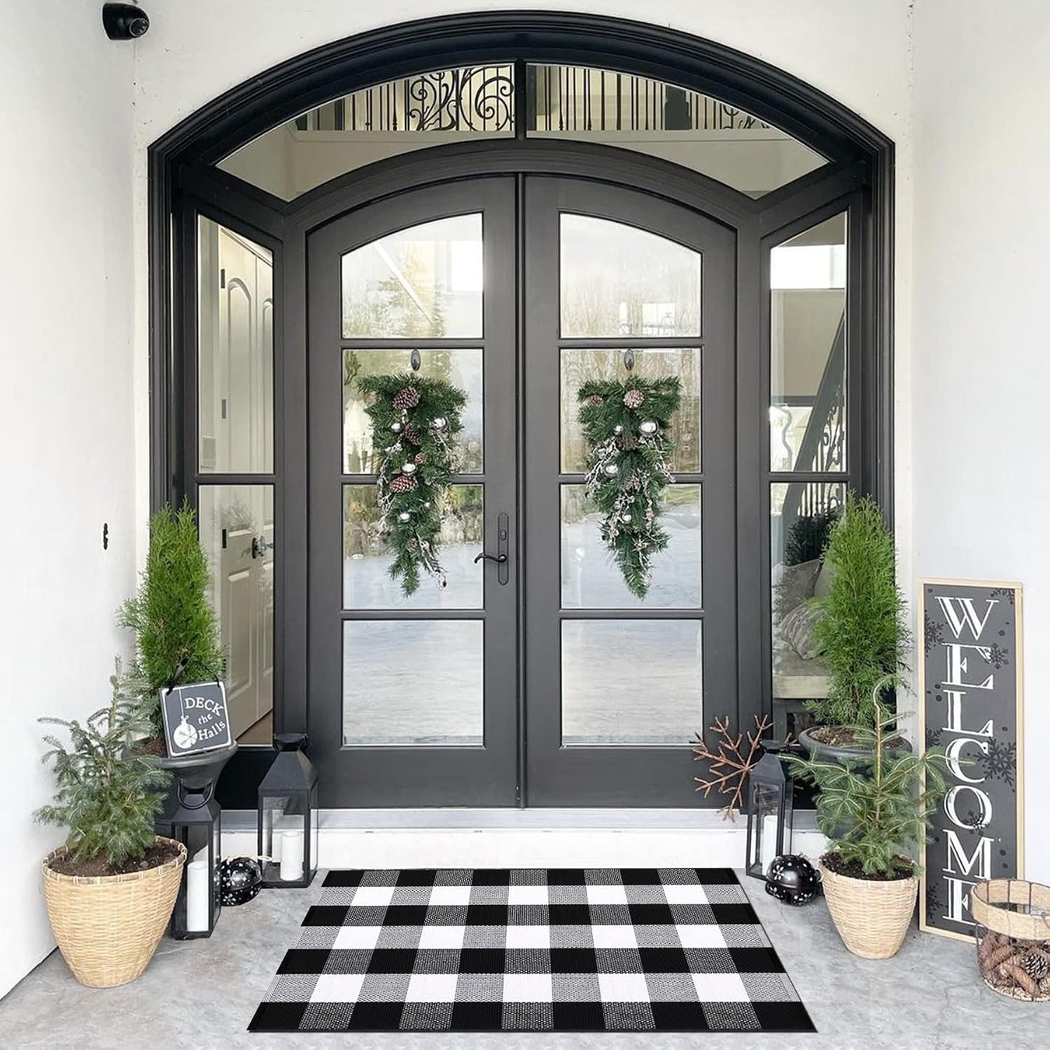 SEEKSEE Buffalo Plaid Outdoor Rug 27.5×43 Black and White Front Door Mat, Layering Rug for Porch, Washable Doormat, Cotton Area Rug for Outdoor Entrance Entryway Patio Porch Decor