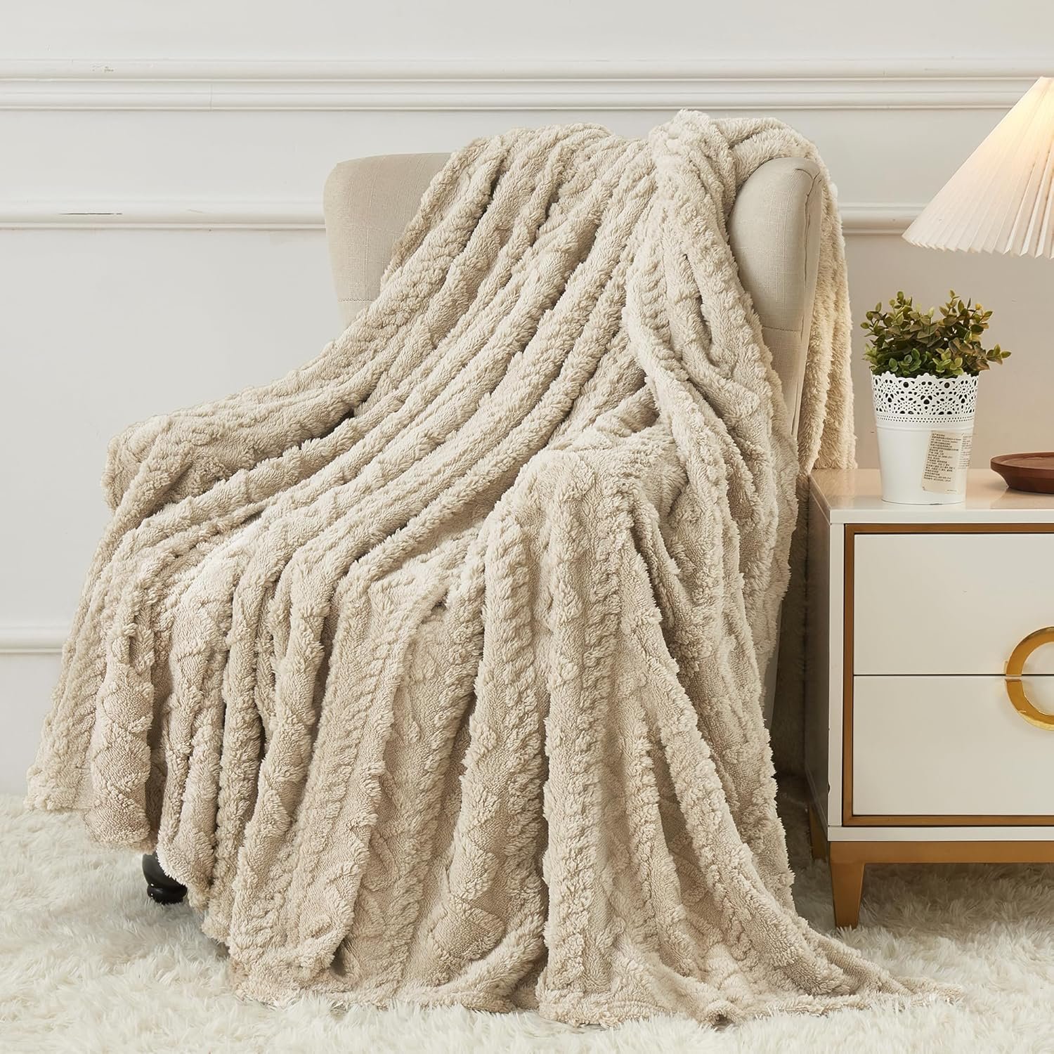 Aganear Throw Blanket – Cozy Soft Lightweight Fuzzy Throw Blanket for Women Portable Throw Blankets for Couch, Warm Present for Birthday, Christmas, Halloween, Housewarming(50″x60″, Khaki) | Lightweight Fuzzy Throw,Warm Gift for Women,Christmas,Housewarming,Soft Aesthetic Home Decor for Bedroom Sofa,All-Season Use